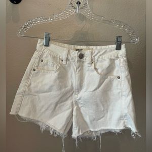 Garage “Mom” Shorts. Size: 00. Color: White.